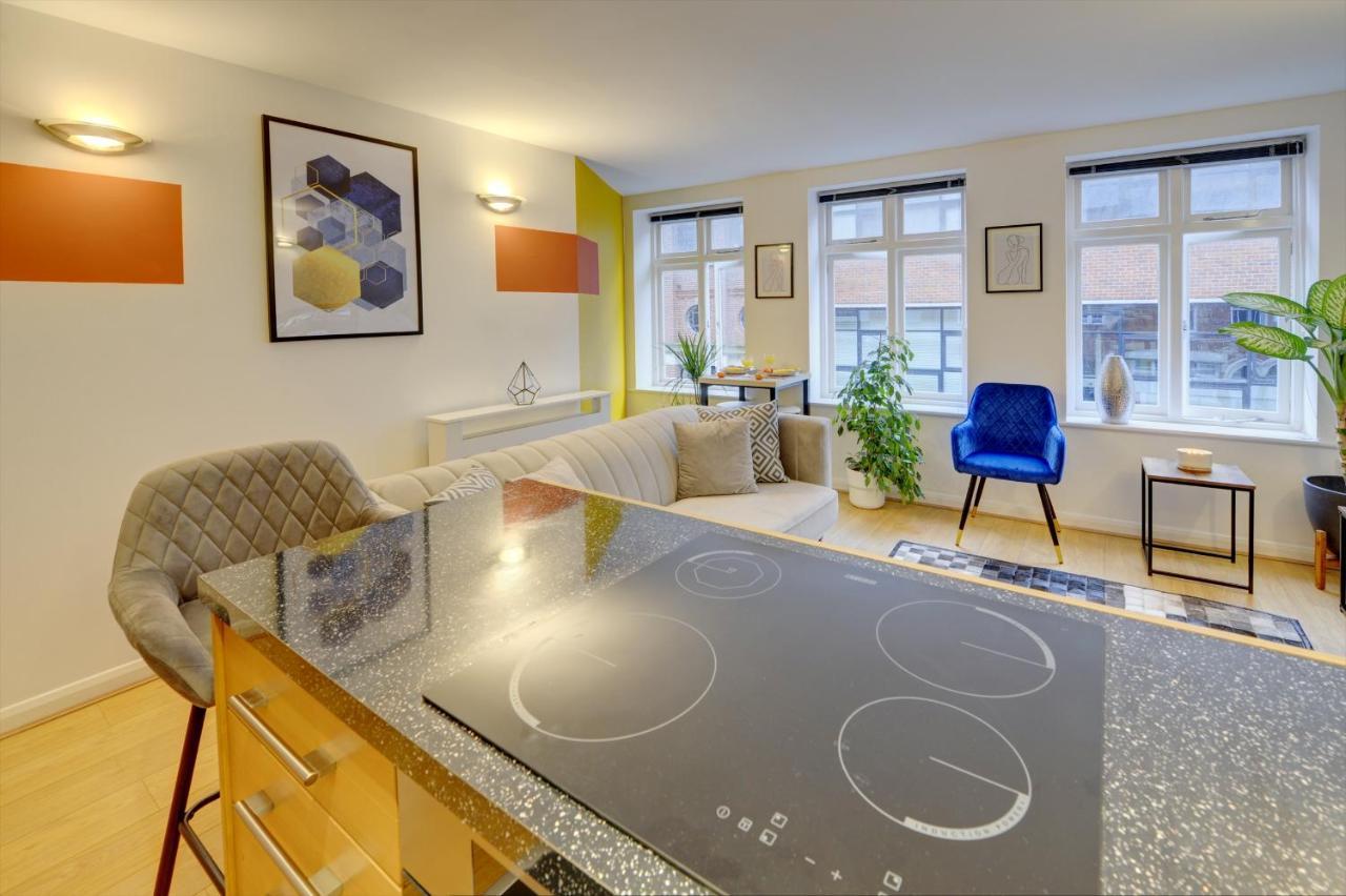 City Centre, 2 Bedroom, Secured Parking, 3 King Bed, Wifi Sleep 6 Guest Comfortable On Three King Size Beds, Jewellery Quarter , Birmingham City Centre , Allocated Secured Parking Dış mekan fotoğraf