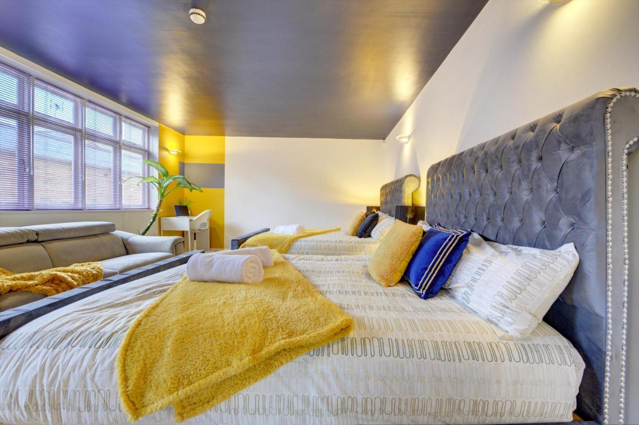 City Centre, 2 Bedroom, Secured Parking, 3 King Bed, Wifi Sleep 6 Guest Comfortable On Three King Size Beds, Jewellery Quarter , Birmingham City Centre , Allocated Secured Parking Dış mekan fotoğraf