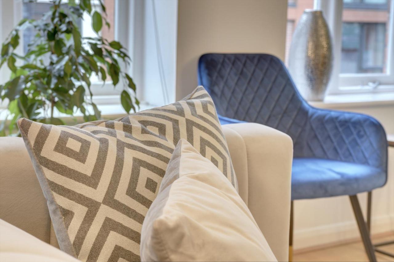 City Centre, 2 Bedroom, Secured Parking, 3 King Bed, Wifi Sleep 6 Guest Comfortable On Three King Size Beds, Jewellery Quarter , Birmingham City Centre , Allocated Secured Parking Dış mekan fotoğraf
