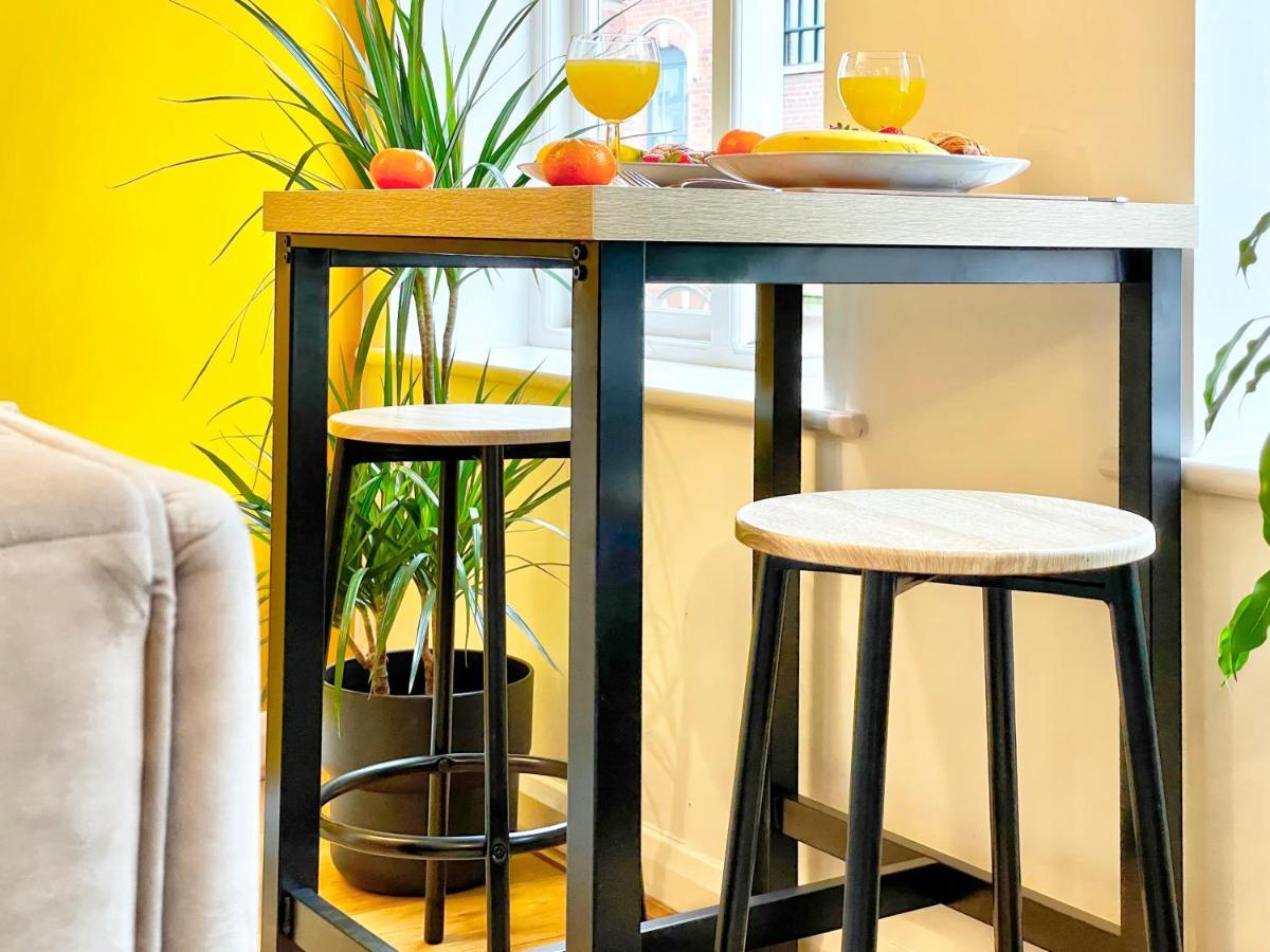 City Centre, 2 Bedroom, Secured Parking, 3 King Bed, Wifi Sleep 6 Guest Comfortable On Three King Size Beds, Jewellery Quarter , Birmingham City Centre , Allocated Secured Parking Dış mekan fotoğraf