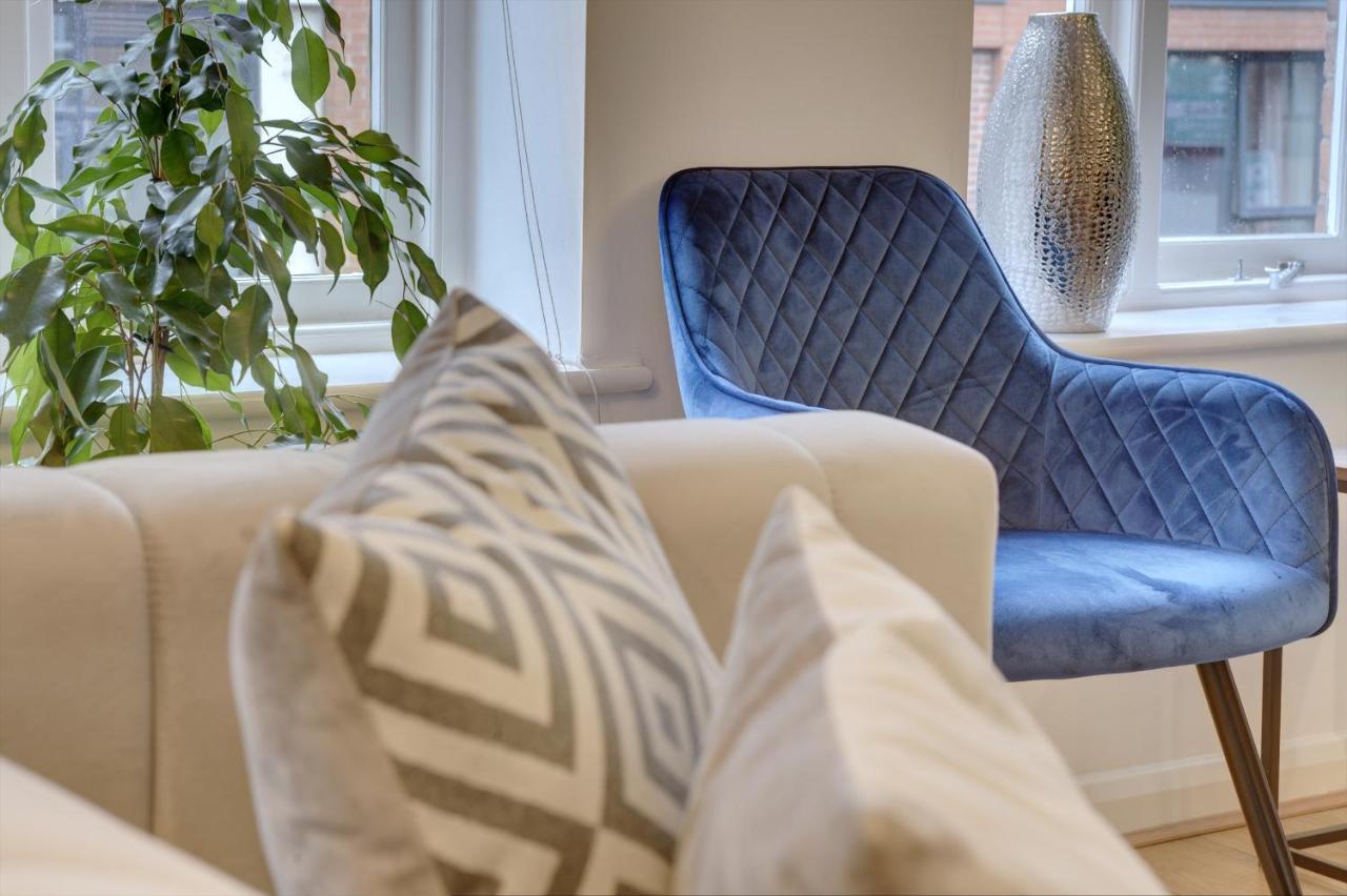 City Centre, 2 Bedroom, Secured Parking, 3 King Bed, Wifi Sleep 6 Guest Comfortable On Three King Size Beds, Jewellery Quarter , Birmingham City Centre , Allocated Secured Parking Dış mekan fotoğraf