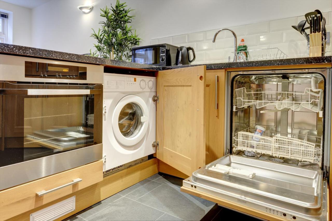 City Centre, 2 Bedroom, Secured Parking, 3 King Bed, Wifi Sleep 6 Guest Comfortable On Three King Size Beds, Jewellery Quarter , Birmingham City Centre , Allocated Secured Parking Dış mekan fotoğraf