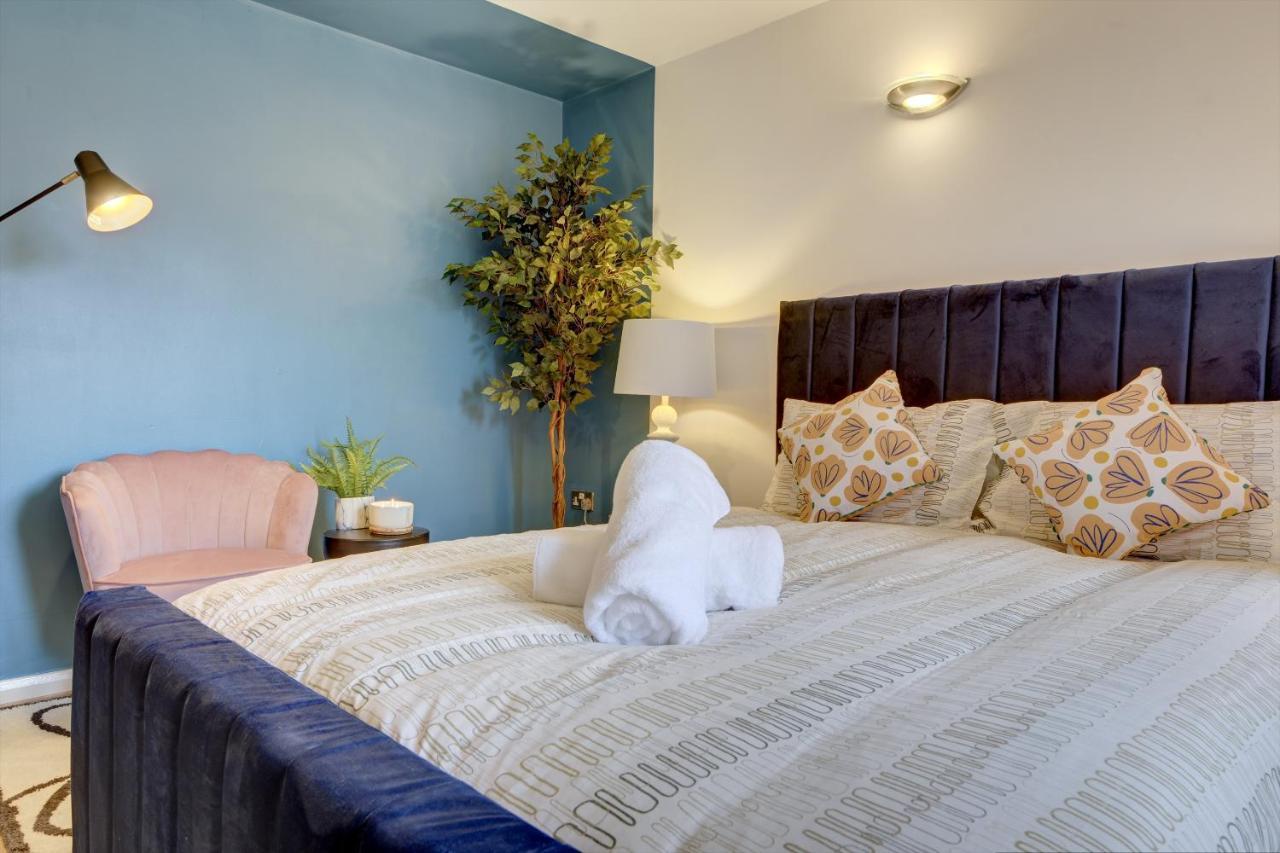 City Centre, 2 Bedroom, Secured Parking, 3 King Bed, Wifi Sleep 6 Guest Comfortable On Three King Size Beds, Jewellery Quarter , Birmingham City Centre , Allocated Secured Parking Dış mekan fotoğraf